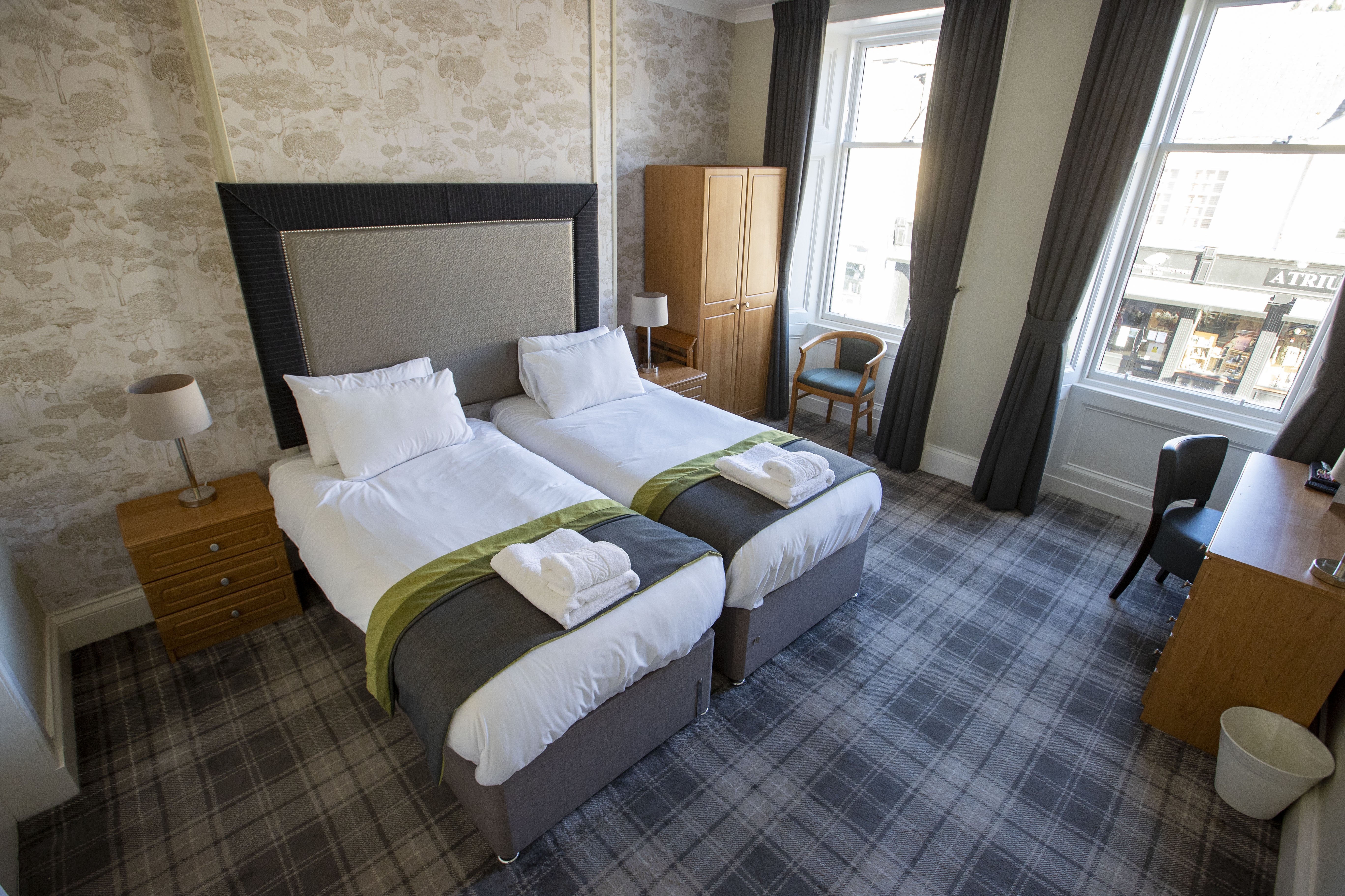 The Waverley Hotel 2/8