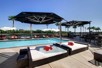 University Plaza Waterfront Hotel 12/50