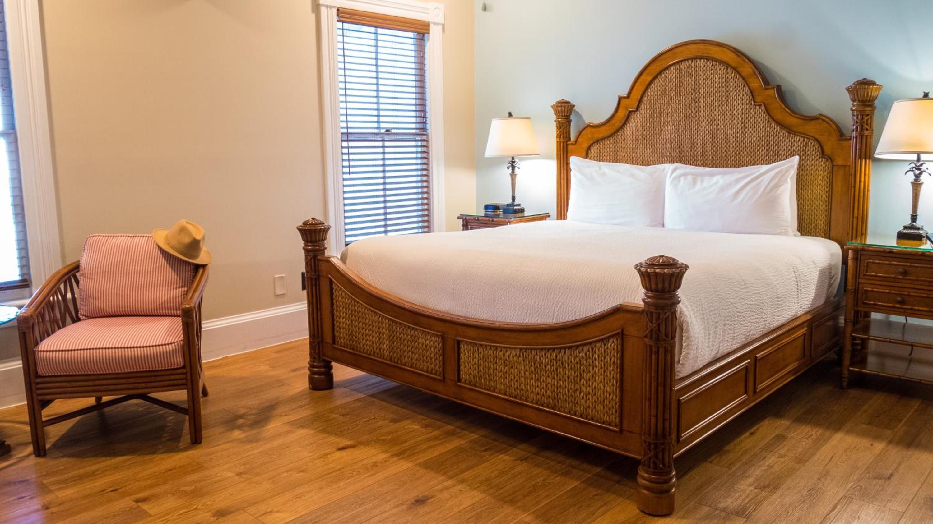 House, King Bed, Adult Only