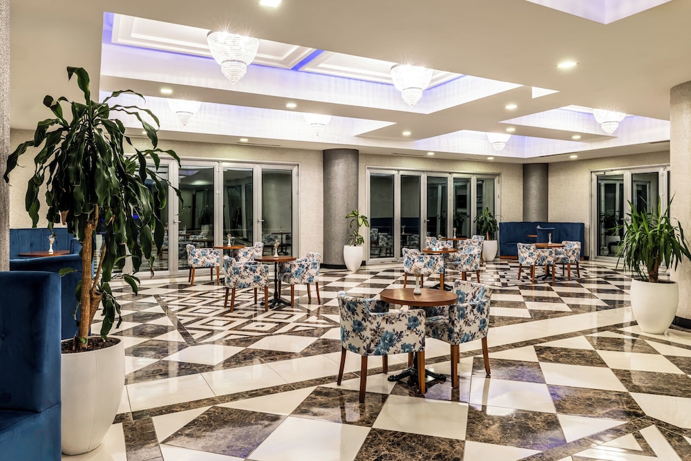 Elite Hotel Darica 68/75