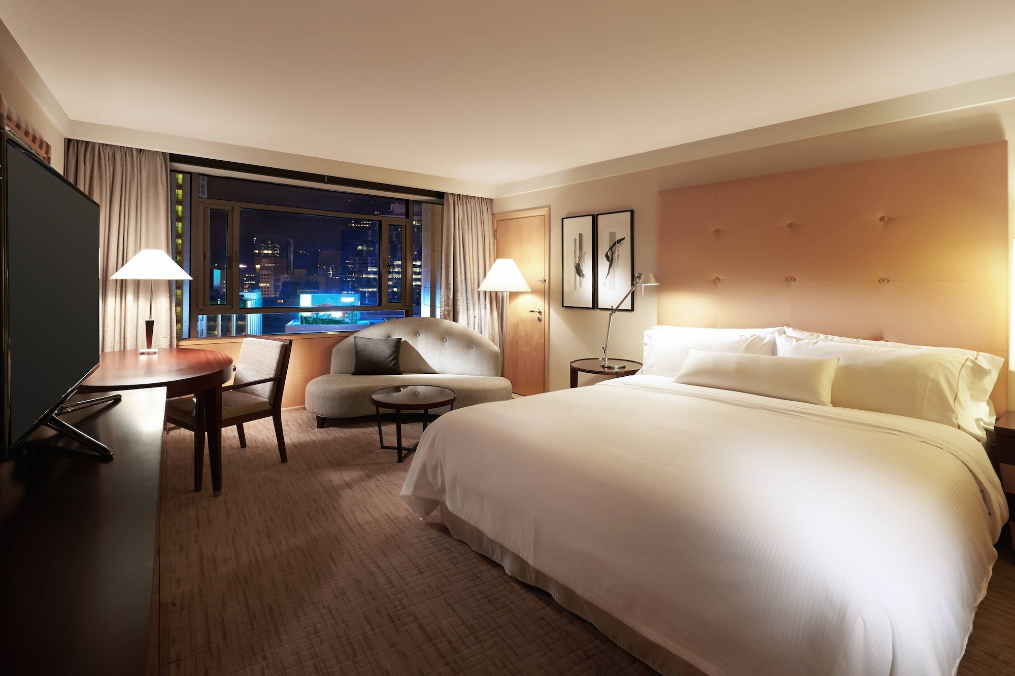 Executive, King Bed