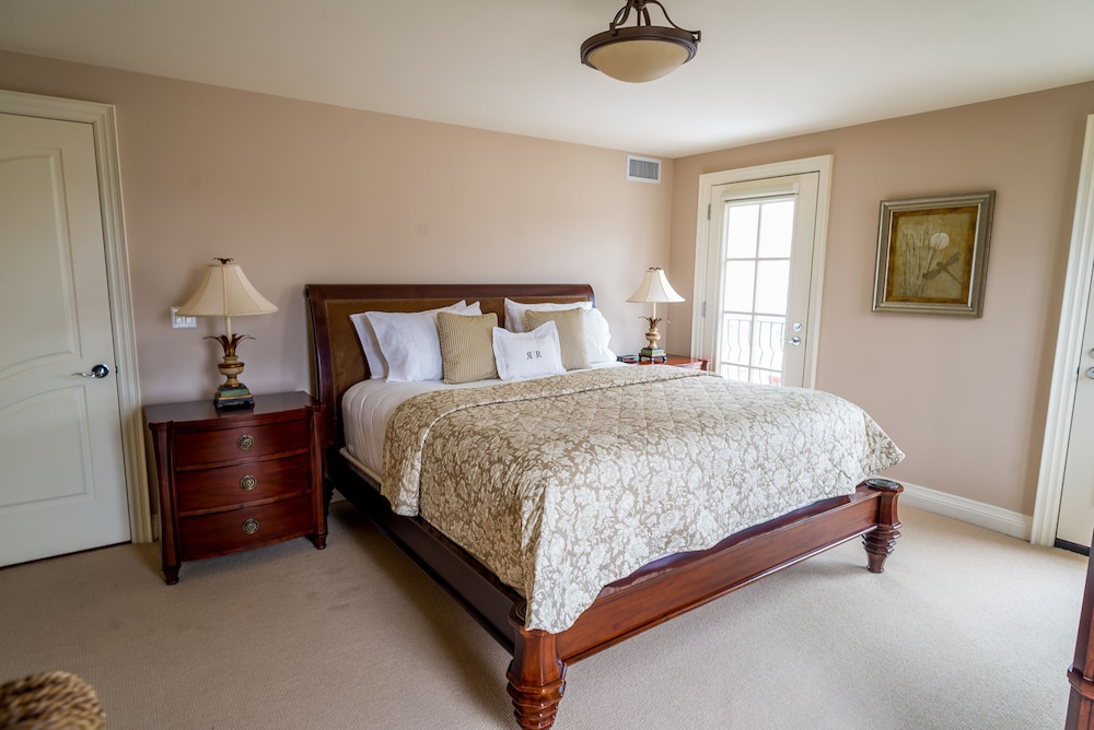 Resort, Suite, King Bed