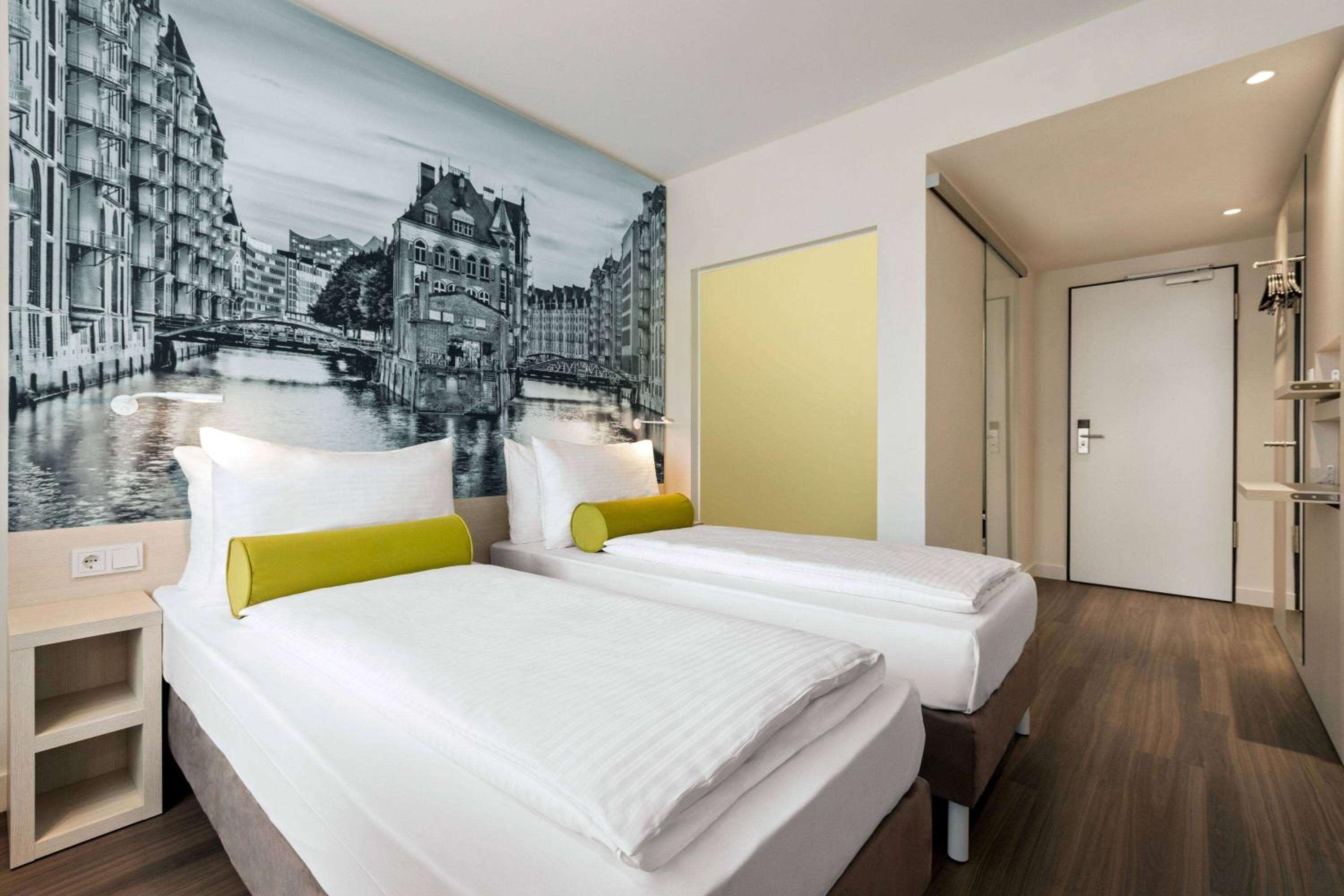 Adjoining, Standard, Double Bed