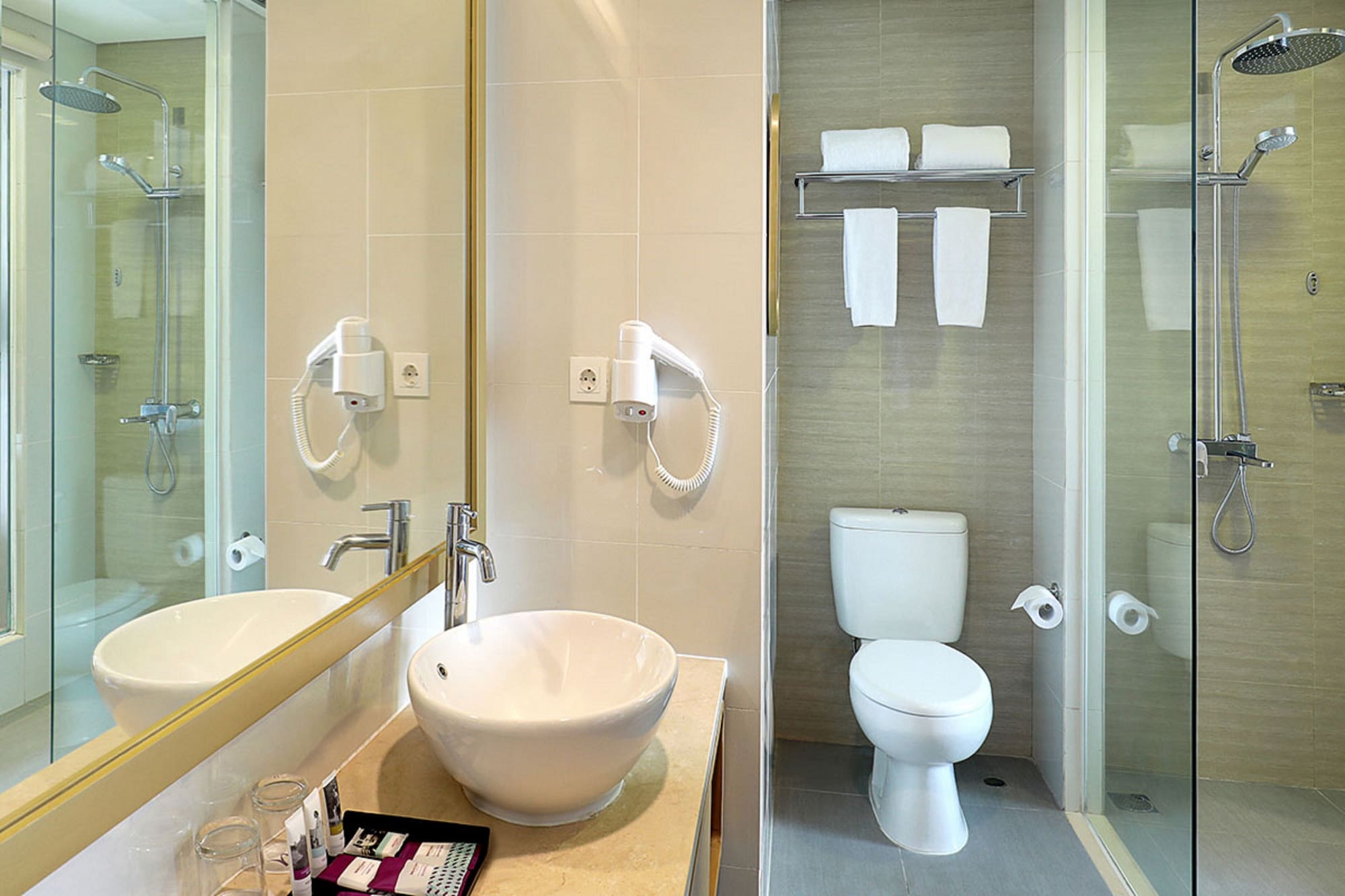 غرفة ديلوكس بسرير مزدوج، Mercure Bandung Nexa Supratman 9/10