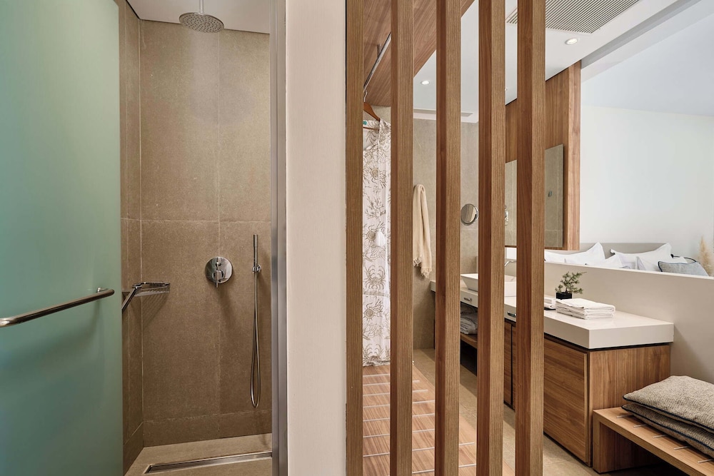Gennadi Grand Resort 84/84
