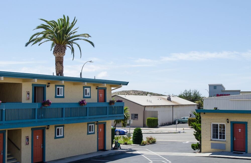 Seaside Inn 7/50