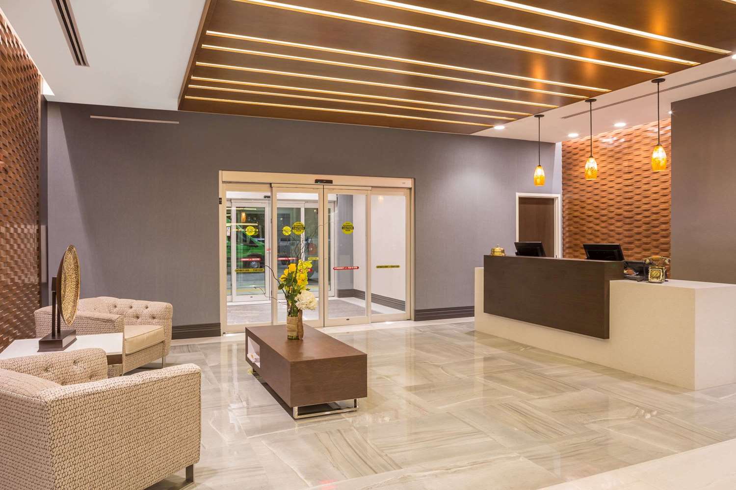 Wingate By Wyndham Miami Airport 8/37