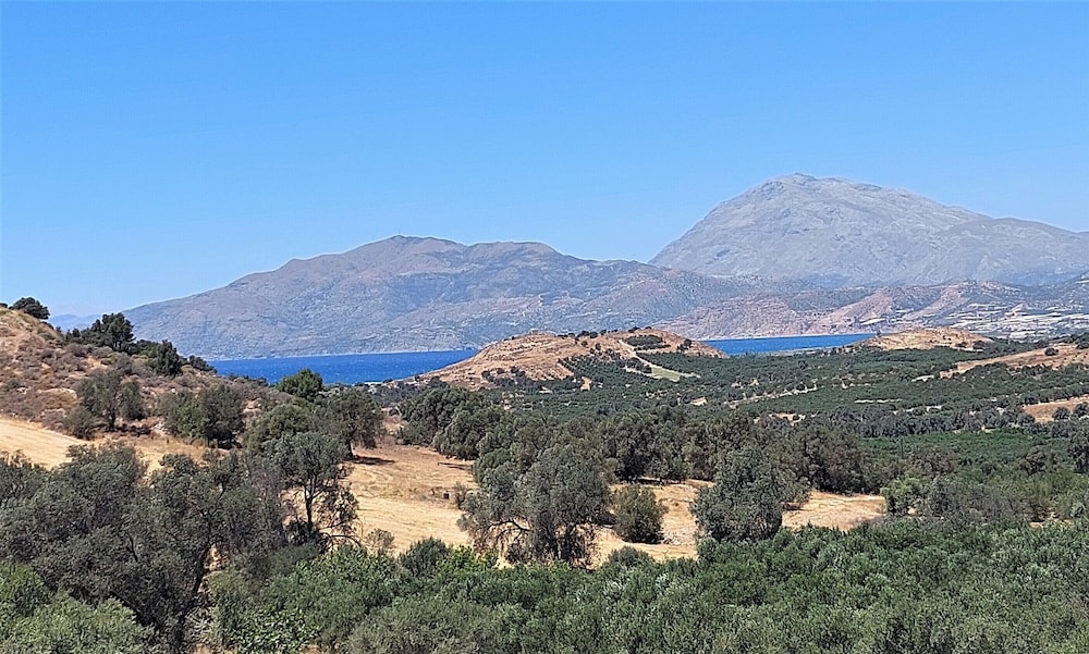 Marnos Green Luxury Villas 36/39
