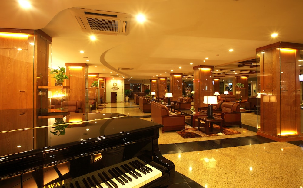 Palace Hotel 45/50