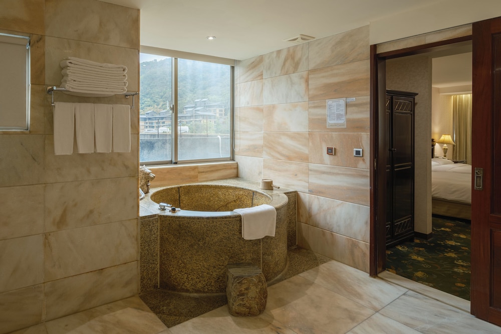 Grand Pleasure Spring Hotel 47/50
