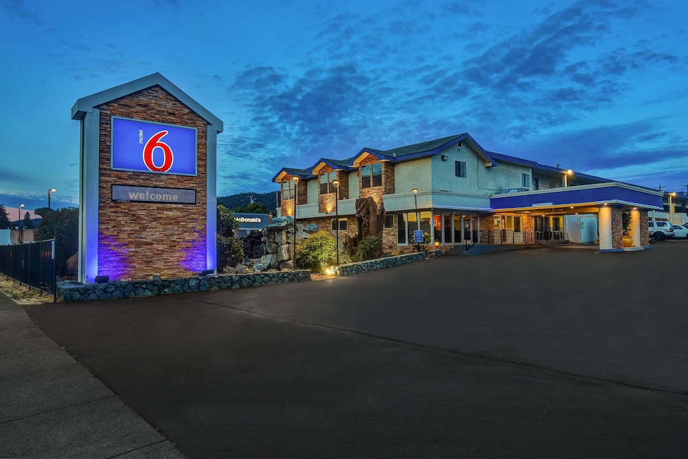 Motel6 Ukiah, CA - North in UKIAH - CA