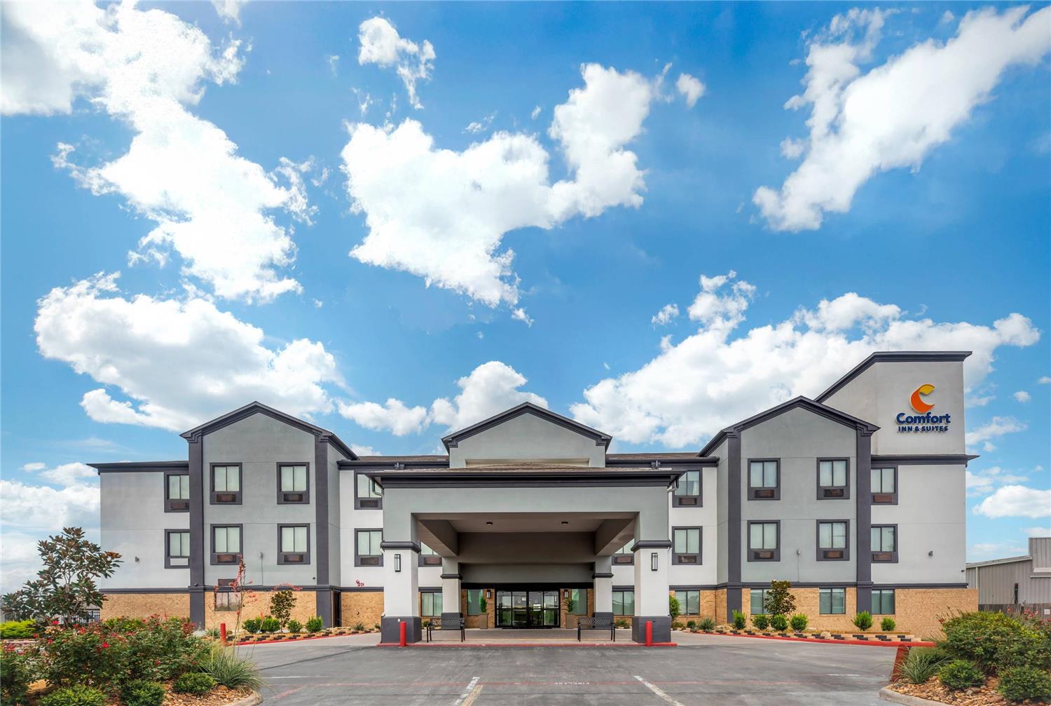 Comfort Inn & Suites Schulenburg TX 17/23