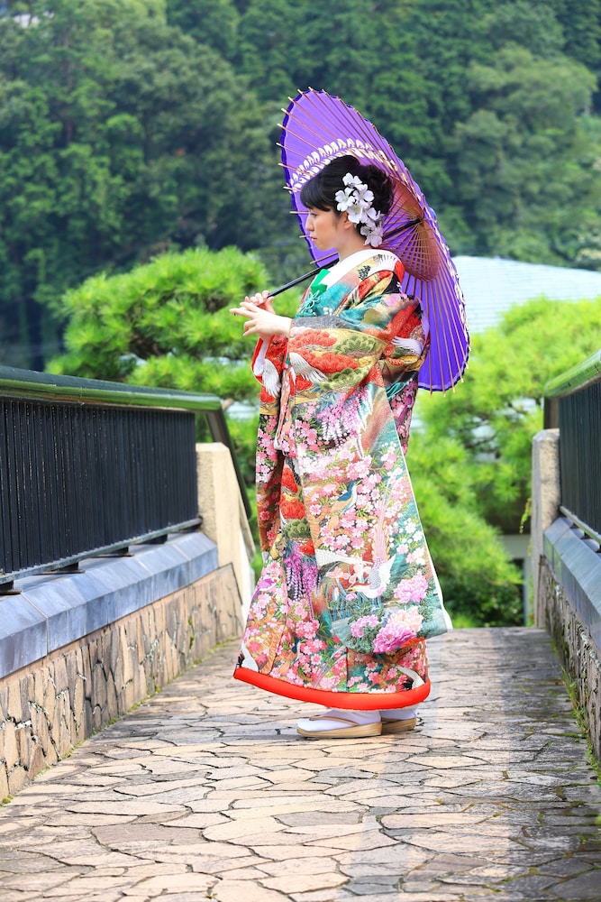 ATAMI SEKITEI 62/68