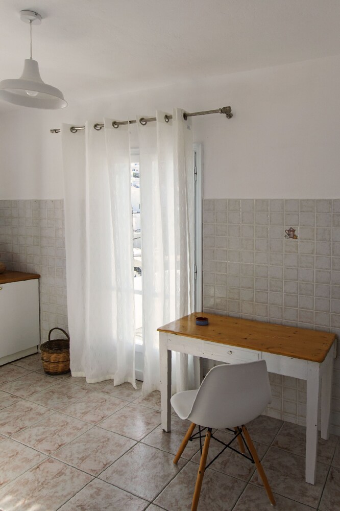 Perigiali Rooms 41/58
