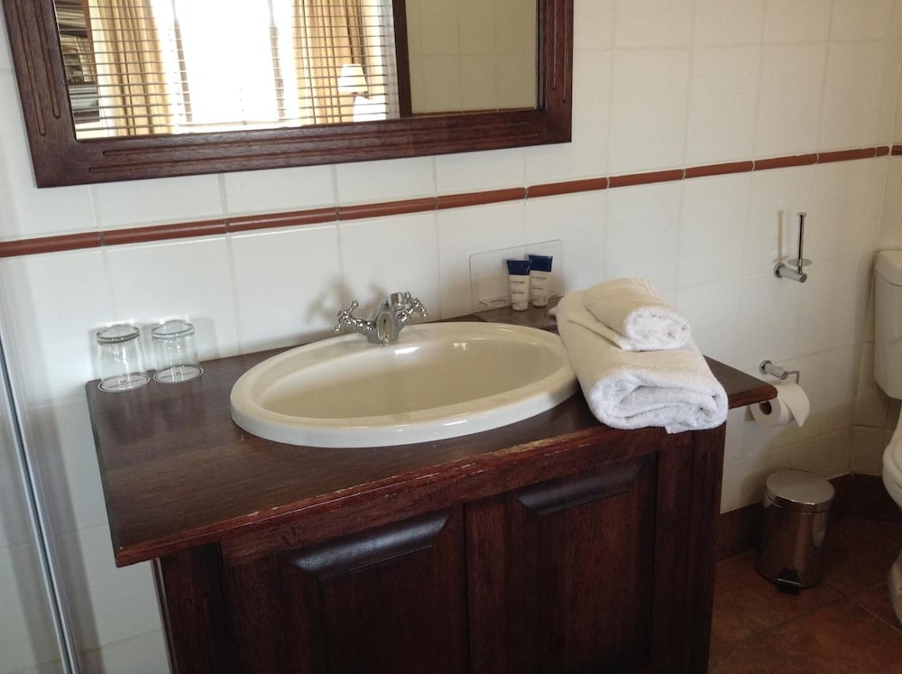 Protea Hotel By Marriott Harrismith Montrose 48/50