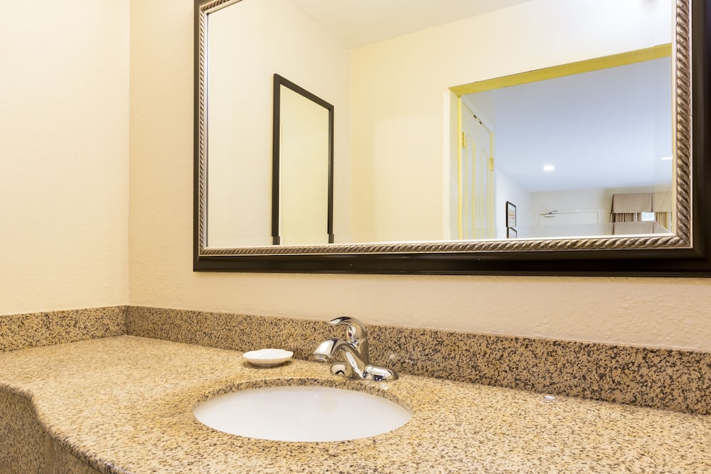 Best Western San Diego/Miramar Hotel 18/41