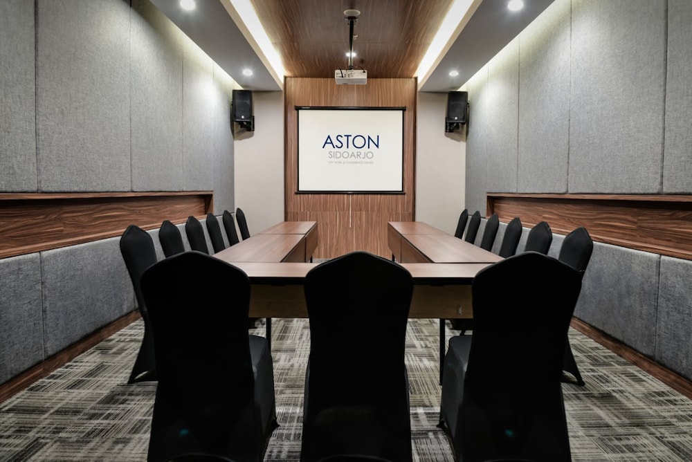 Aston Sidoarjo City Hotel and Conference Center 40/50