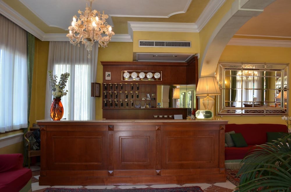 Hotel Villa Cipro 18/62