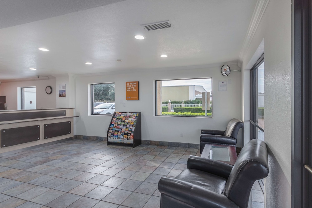 Motel6 Lancaster, TX - DeSoto - Lancaster 37/50