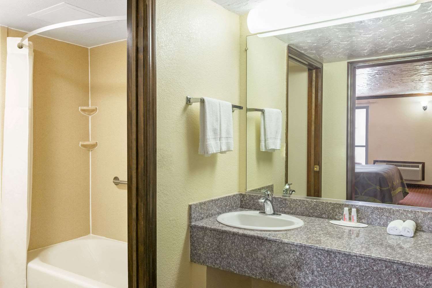 Super 8 by Wyndham Enid 4/5