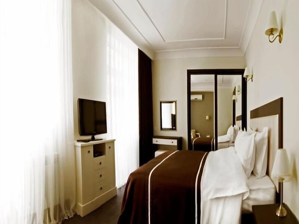 Villa Rossa Hotel 6/34