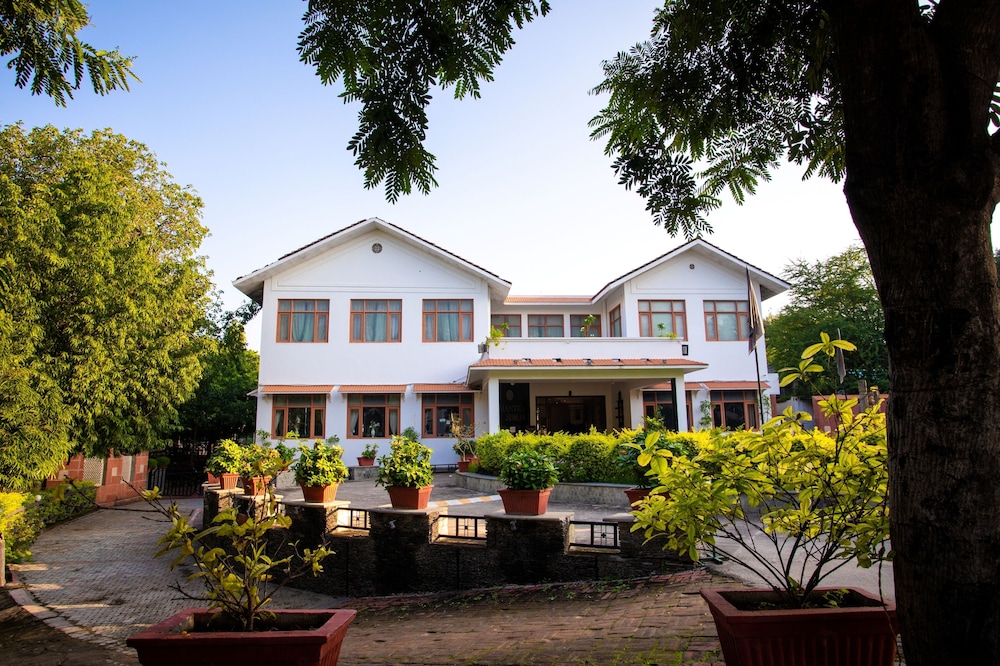 SHILPI RESORT. 42/47