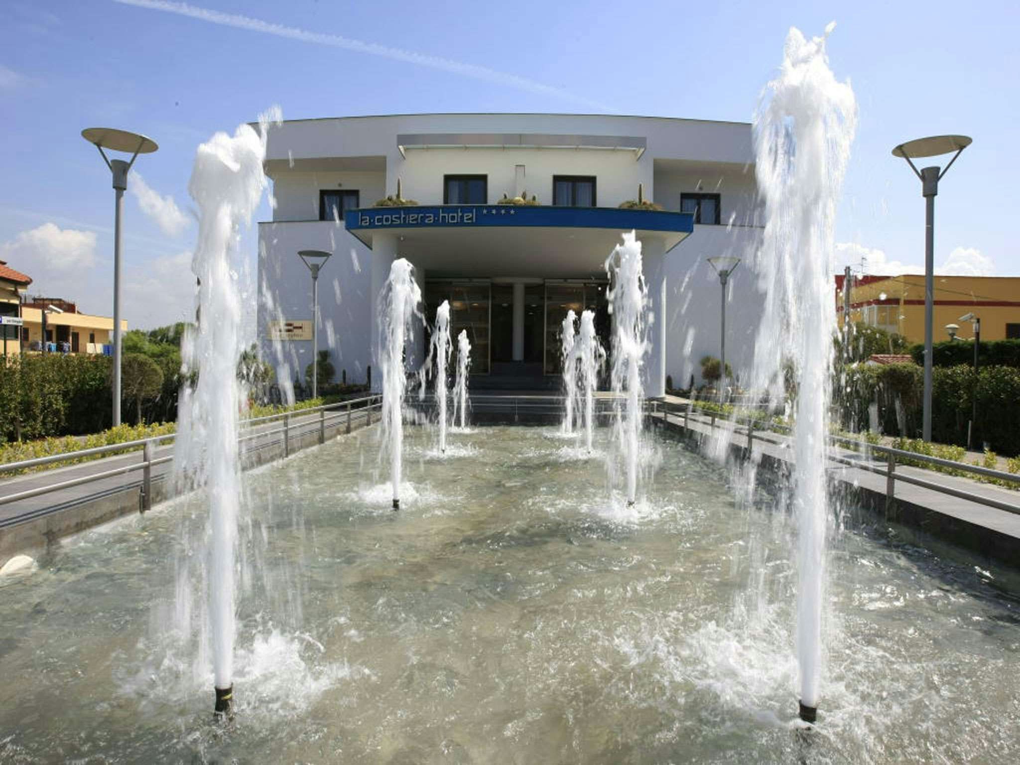 La Costiera Hotel 36/39