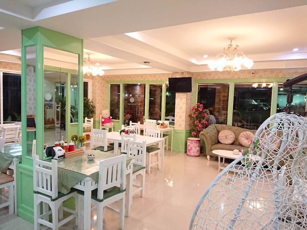 The Royal P Boutique Hotel 34/44