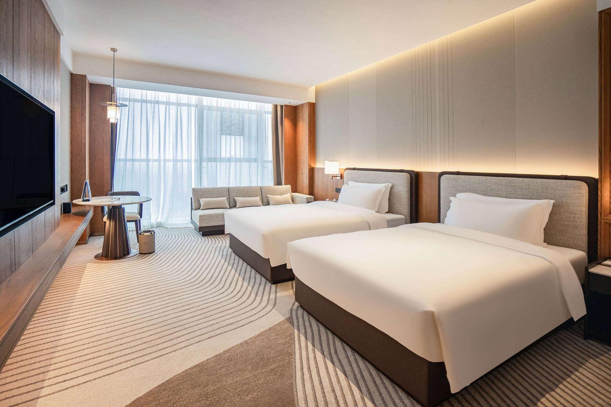 Howard Johnson by Wyndham Jufu Plaza Jinxi 18/30