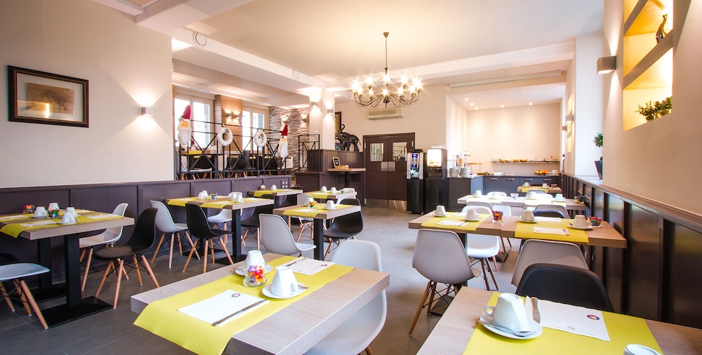 Hotel the Originals Des Princes Chambery 61/77