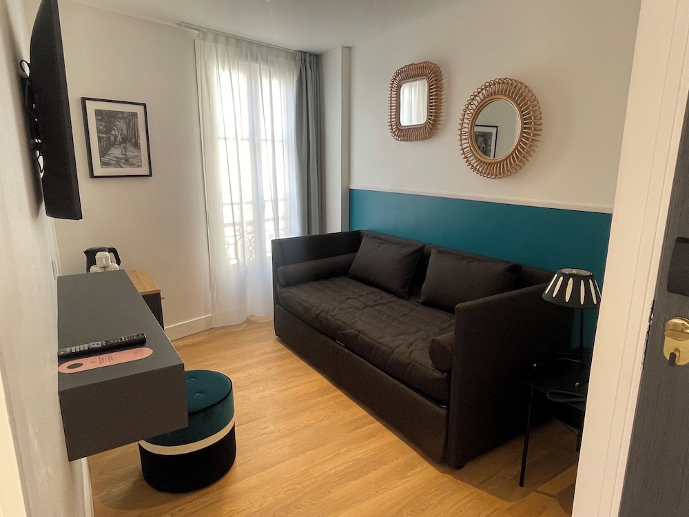 HOTEL DE SUEZ 47/59