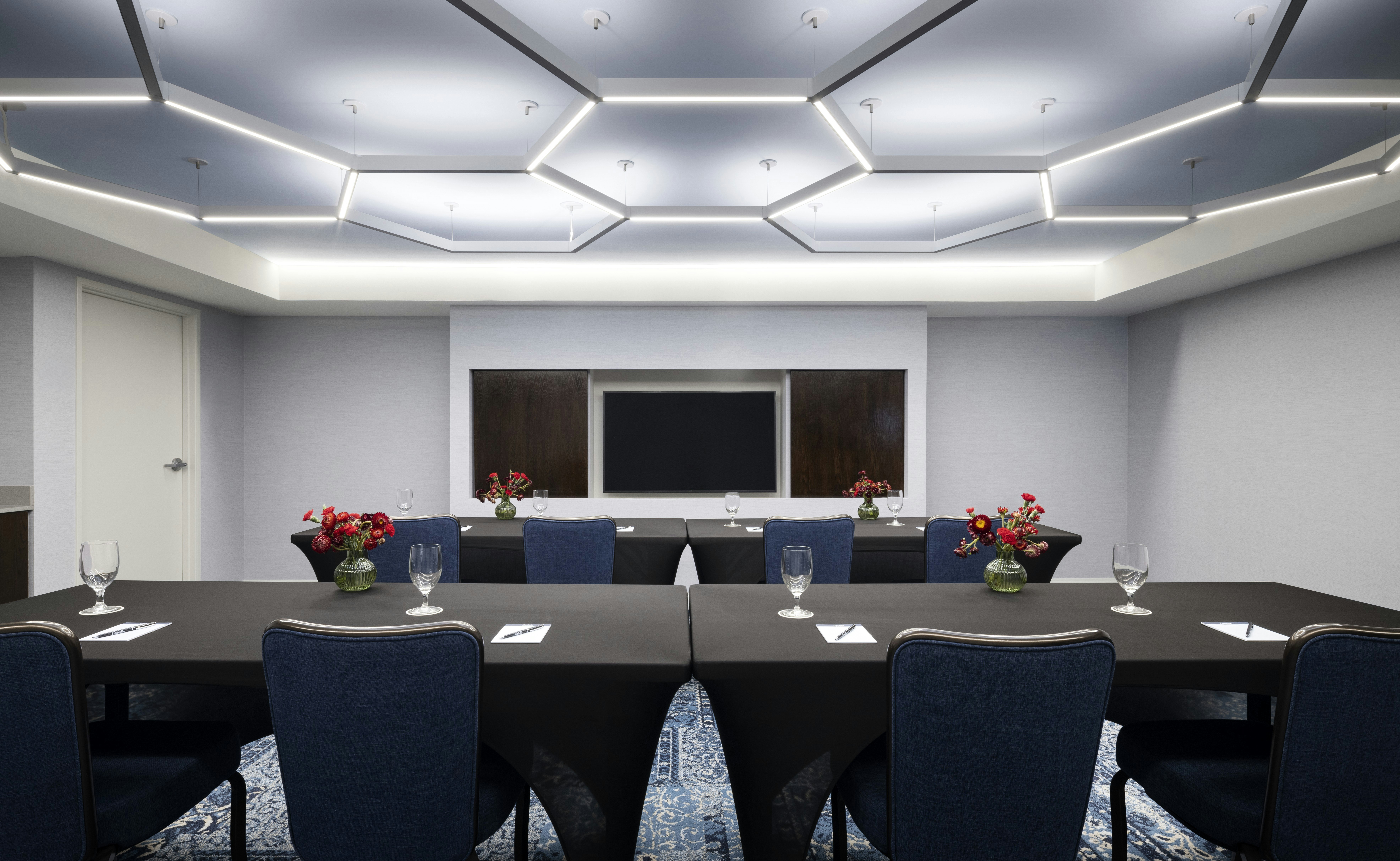 Graduate by Hilton Dallas 42/50