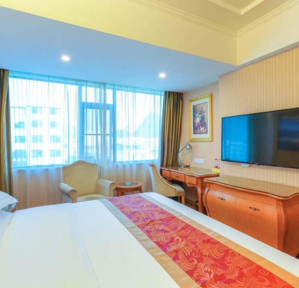 Vienna Hotel (Guilin Jichang Road Rongshan) 16/40