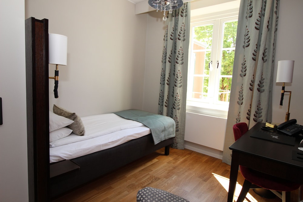 Grand Hotel Alingsas 12/48