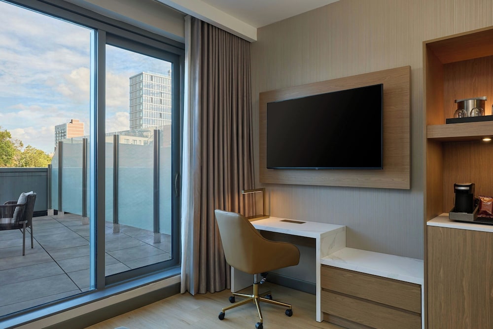 The Westin Flushing LaGuardia Airport 41/50