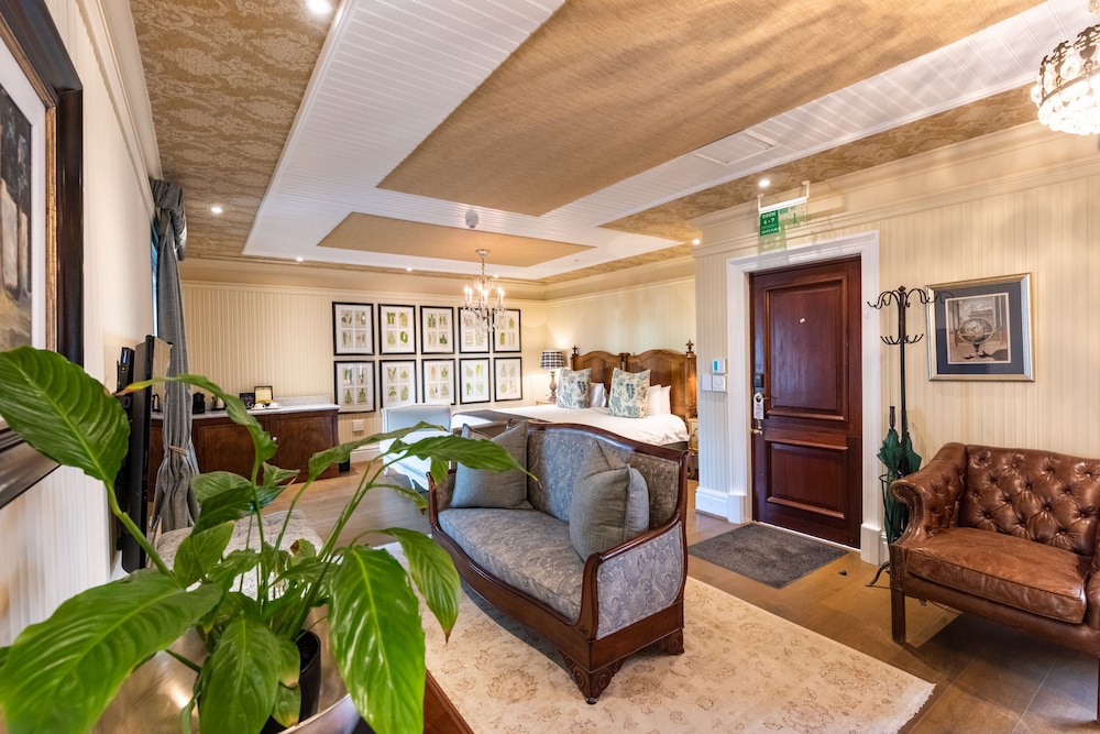 Lanzerac Hotel 10/75