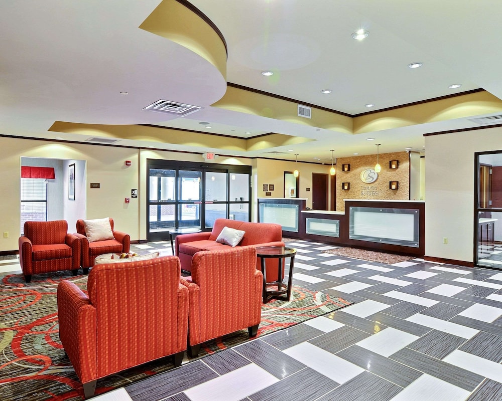Comfort Suites Uniontown, PA 10/44