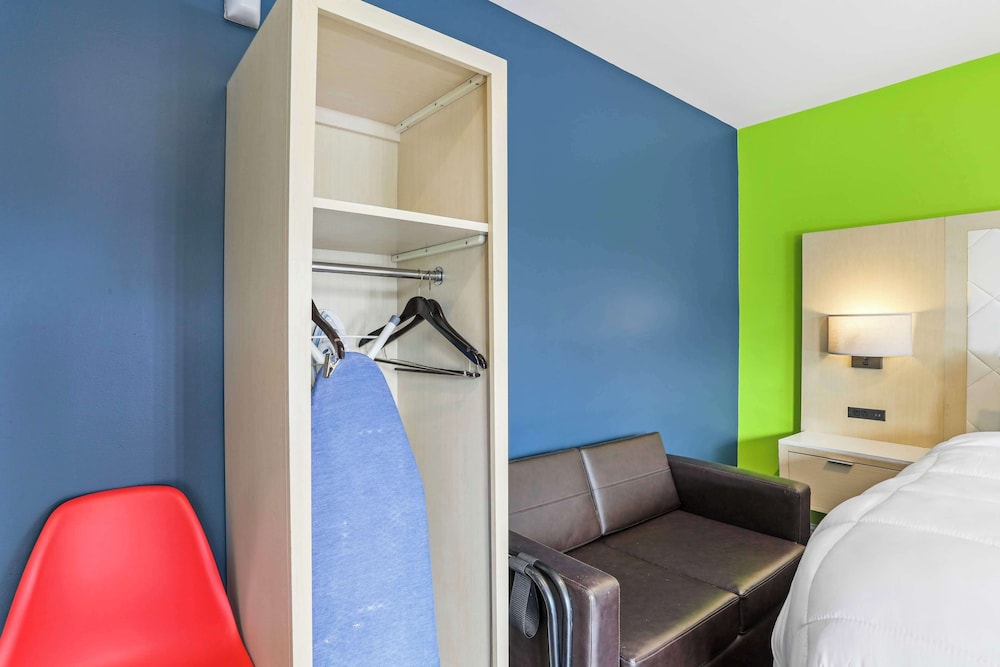 Signature Inn Berkeley 20/50