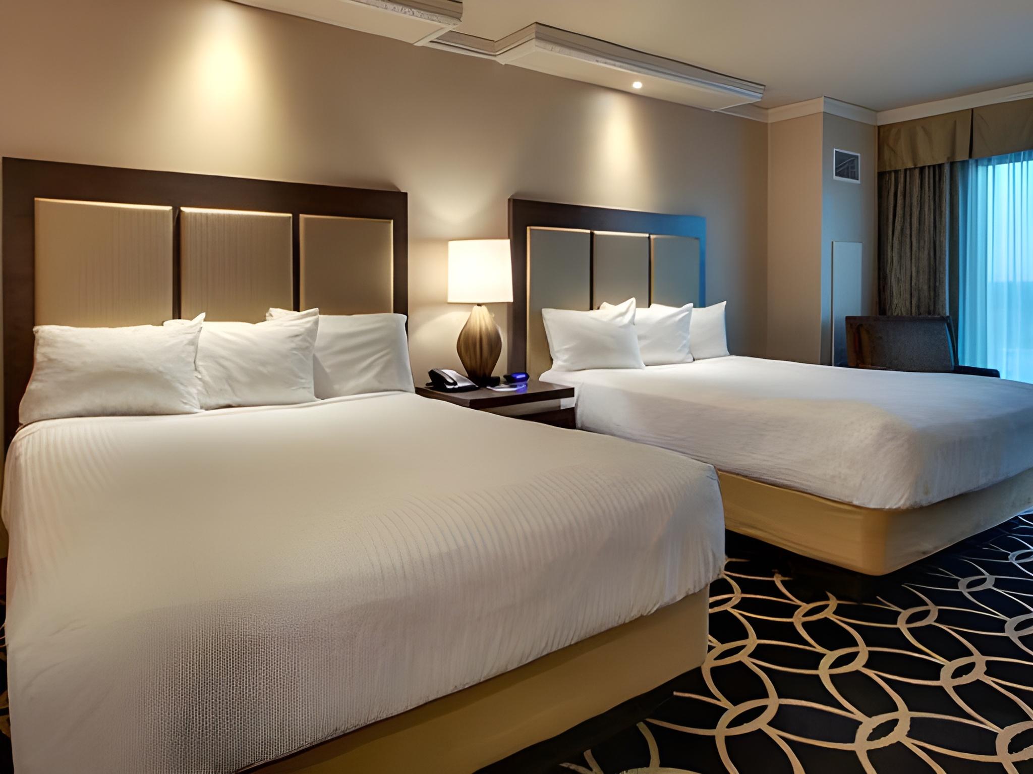 Rodeo, 2 Queen Beds