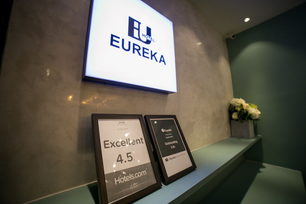Eureka Hotel 12/21