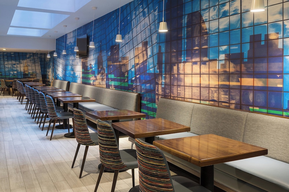 Fairfield Inn and Suites New York Manhattan Central Park 40/44