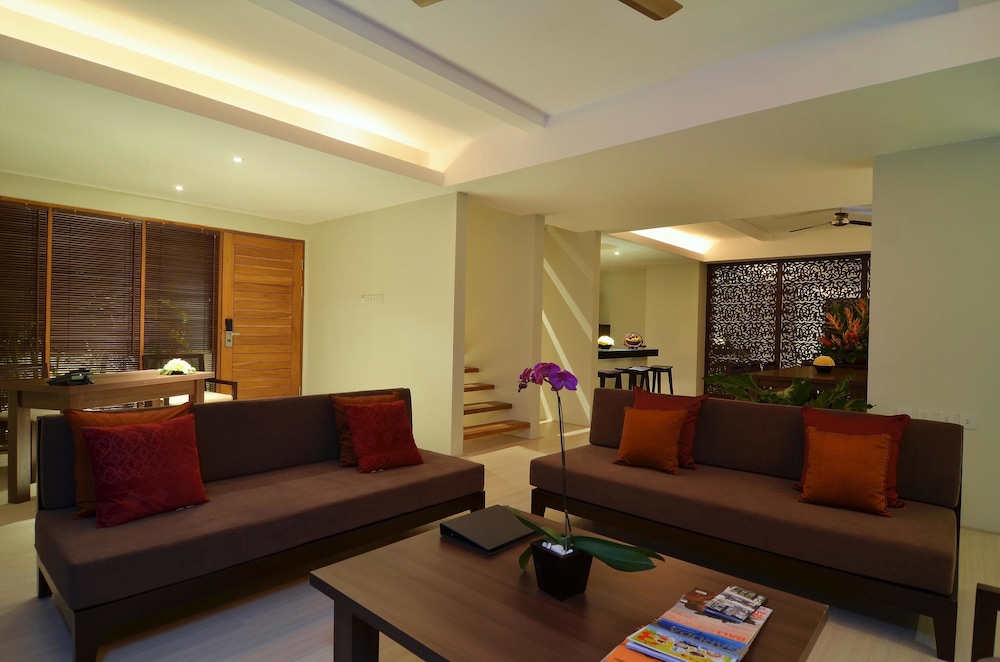 VILLA KAYU RAJA 47/69