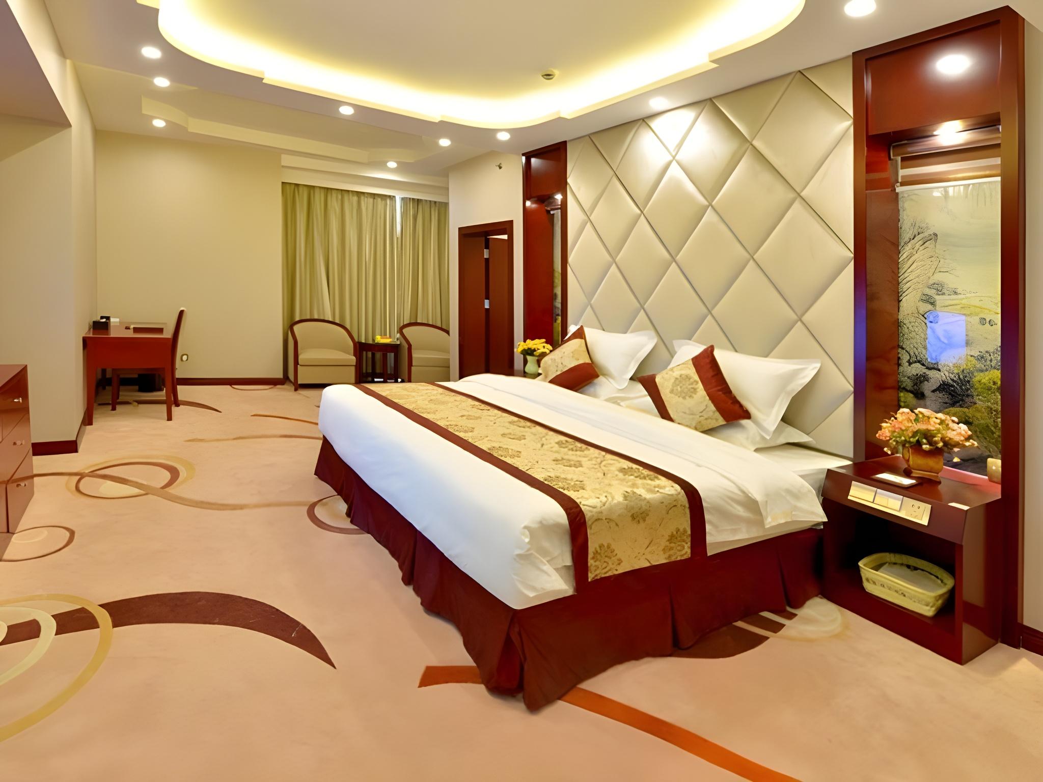Oriental, Executive, Suite