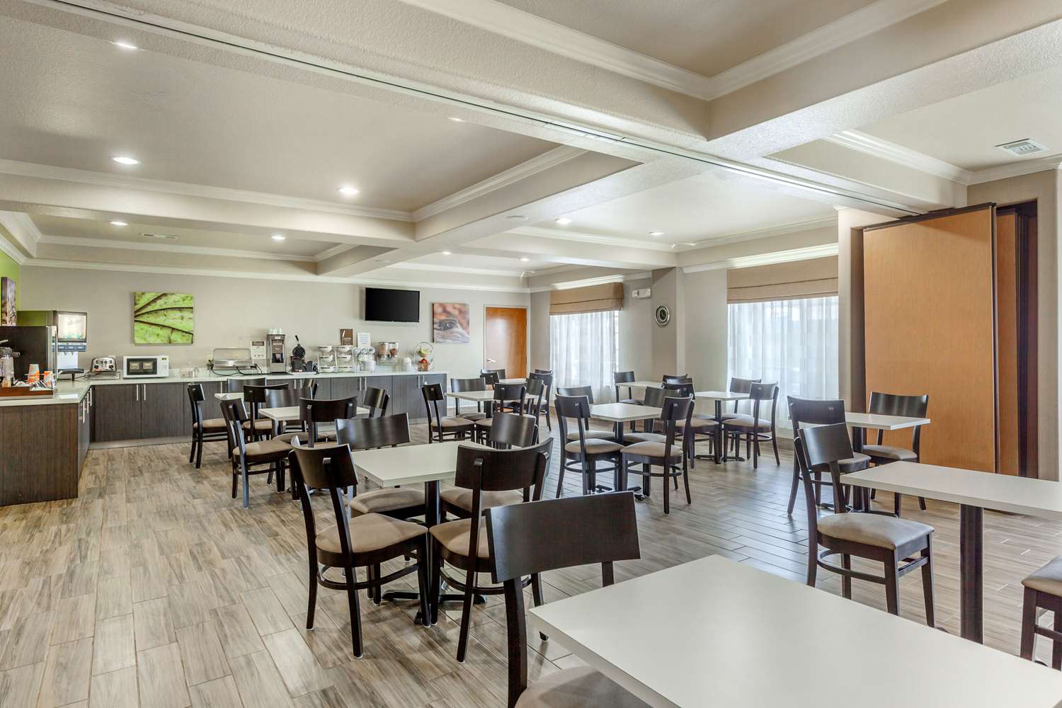 Sleep Inn & Suites Hewitt - South Waco 22/29