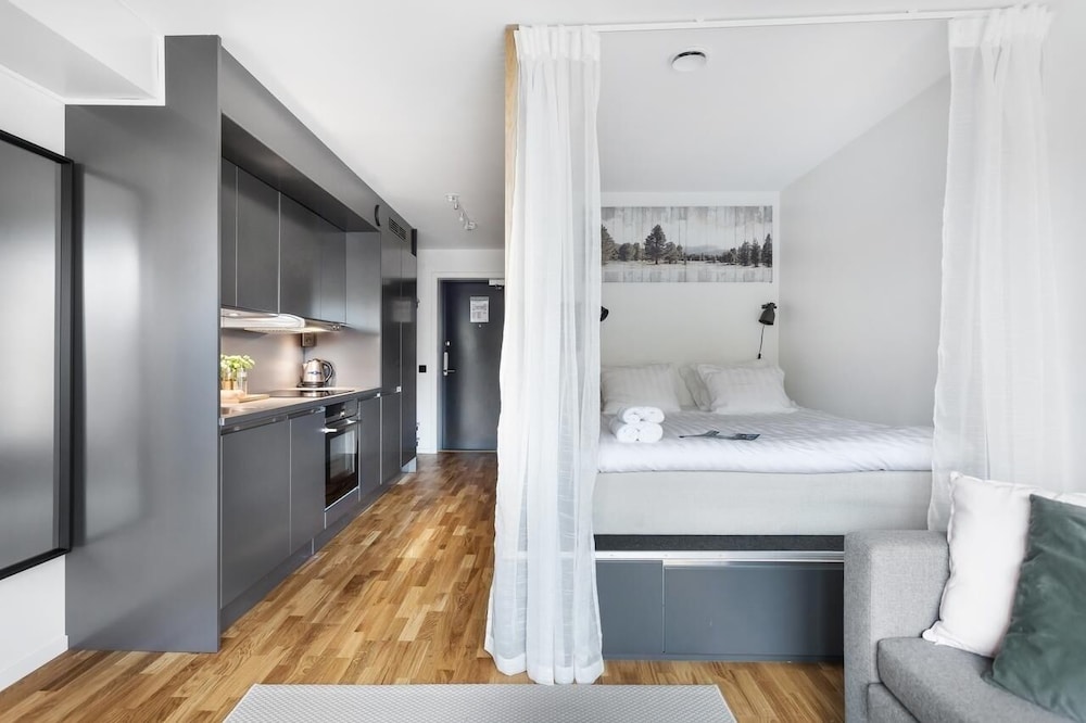 HOOM Home & Hotel Sollentuna 10/23