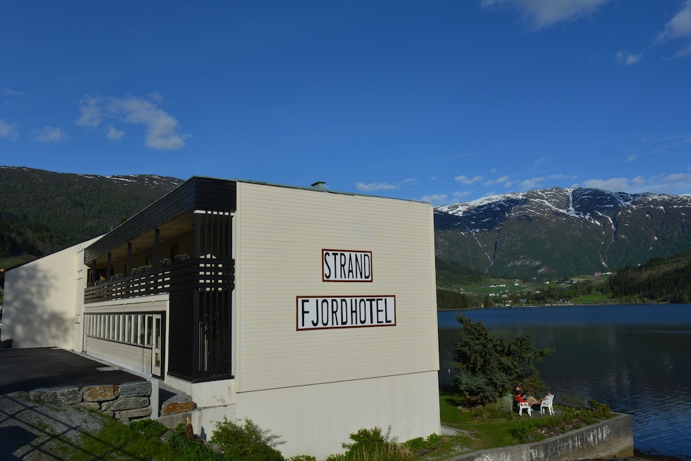Strand Fjordhotel 2/50
