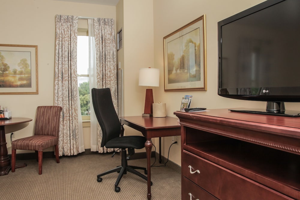 The Conwell Inn 43/45