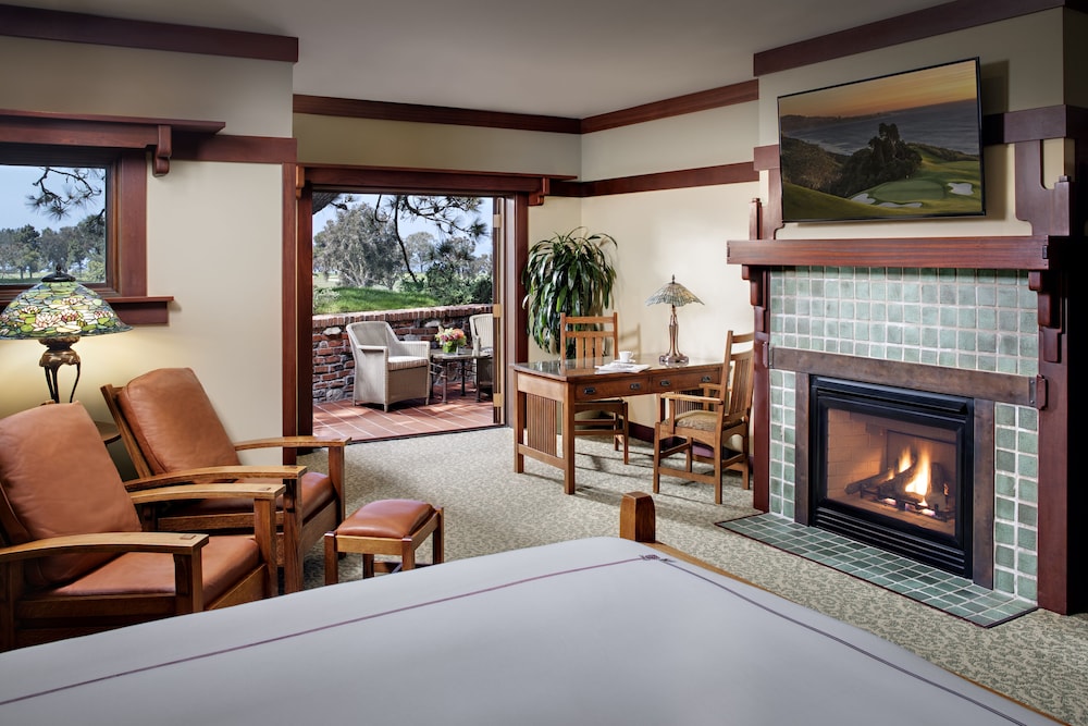 Lodge At Torrey Pines 46/80