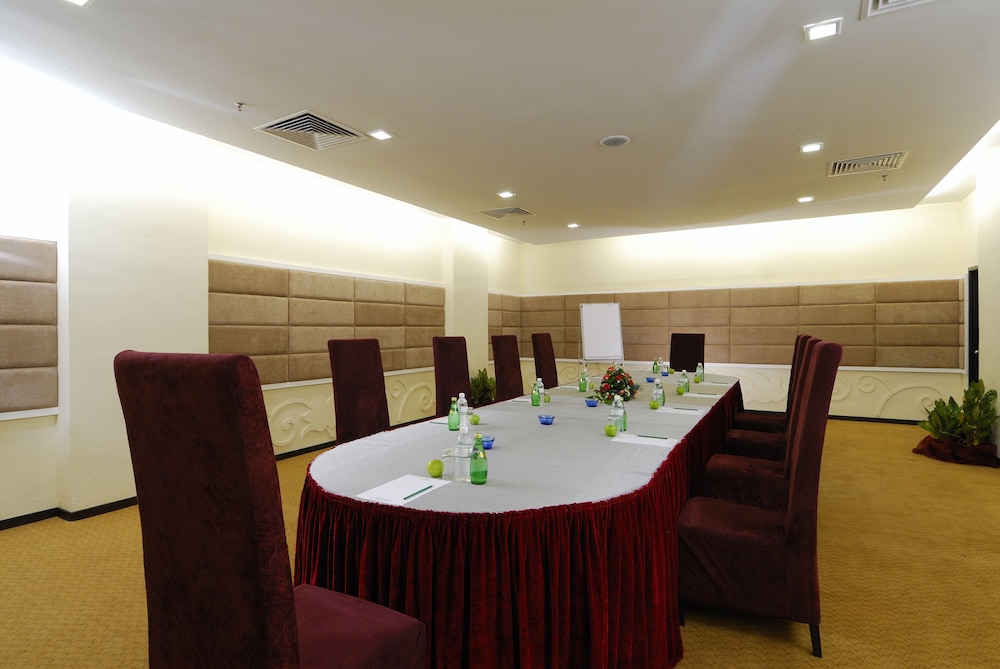 Borneo Royale Hotel 14/26