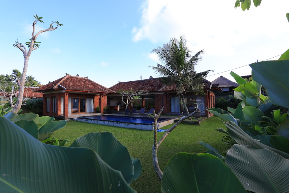 UBUD HEAVEN SAYAN 6/73